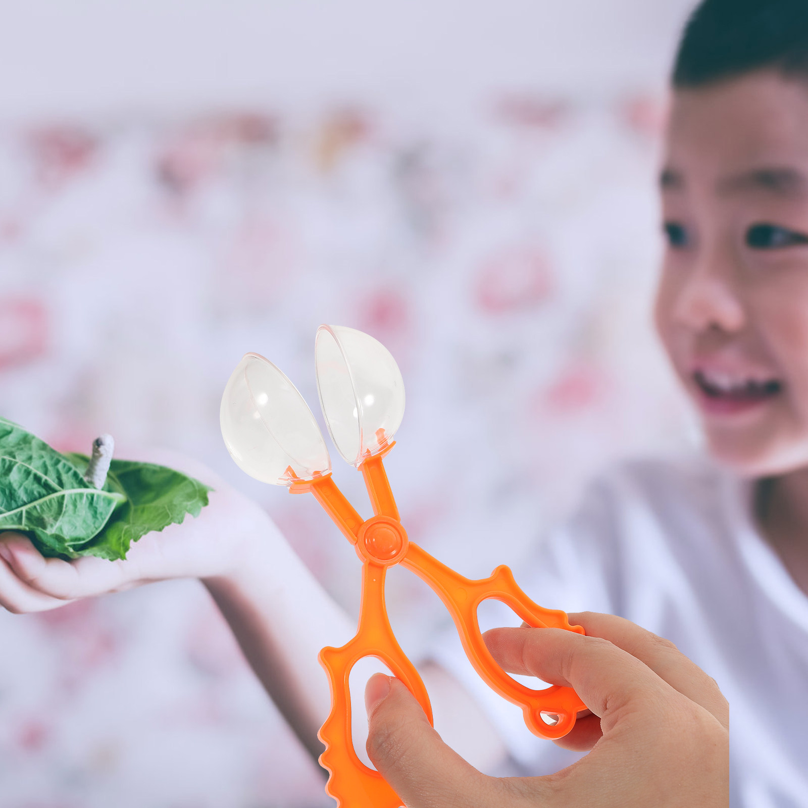 Kids Outdoor Tools - 5Pcs Assorted Color Insect Catcher Scissors